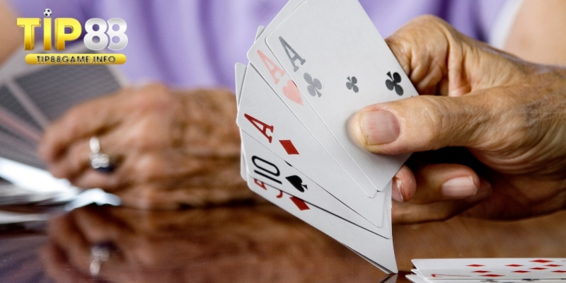 Tổng quan sơ lược về cách chơi bài liêng 